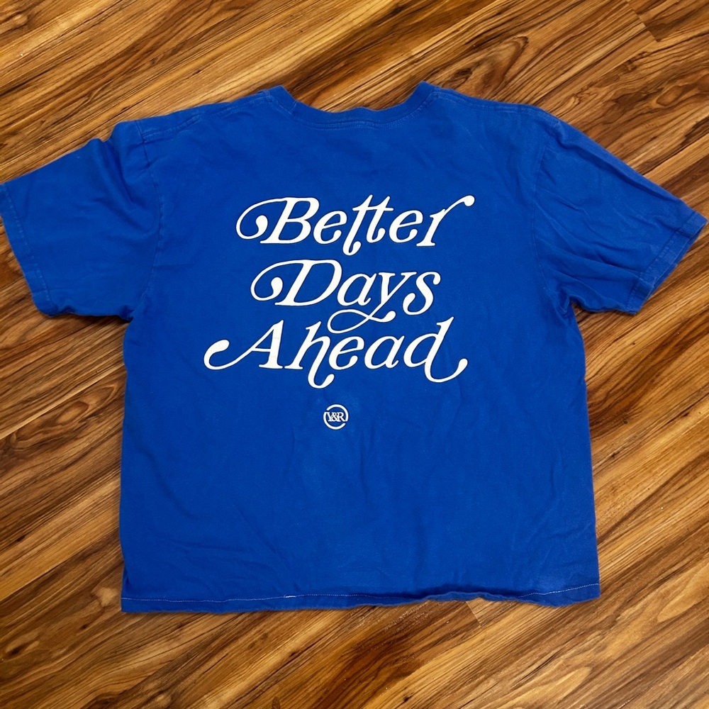 Better Days Ahead graphic shirt
